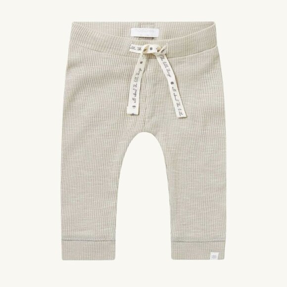 NWT - Organic premium European brand newborn set - Picture 5 of 5